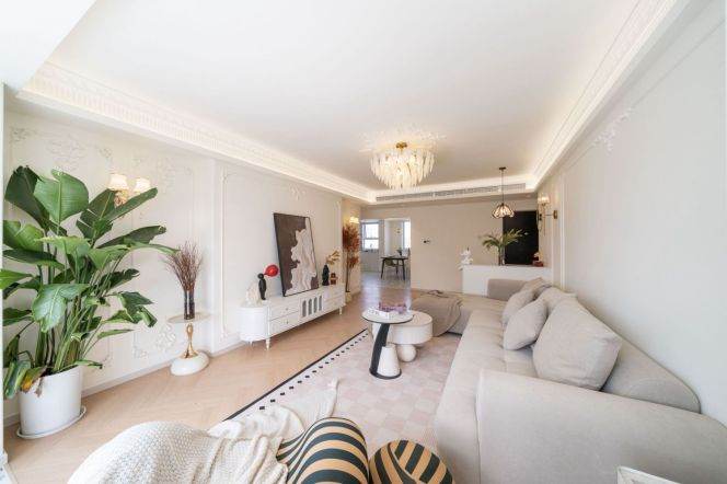 Exquisite Light French 3BR Apartment  Xintiandi, Huangpu
