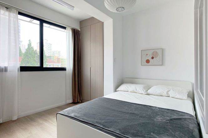  nice 1br Nr zhongshan park M2/3/4