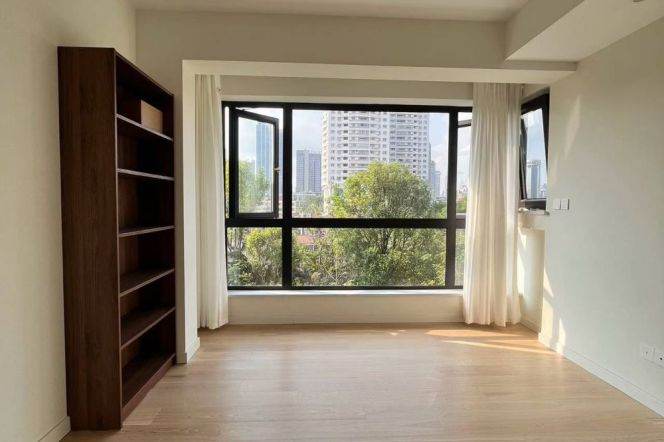 Bright High-Rise with Expansive Green Views on Yongjia Rd