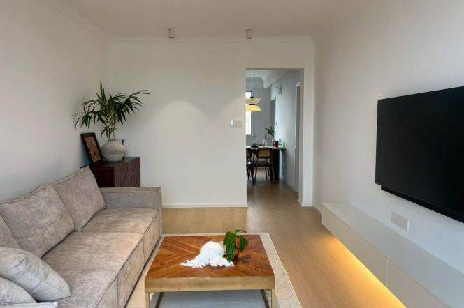  Modern 2br high-rise with floor heating @Xuhui Line 7/9/12 