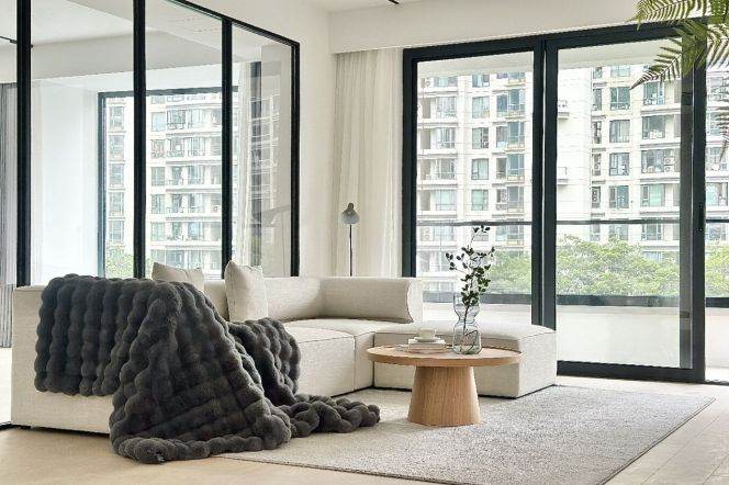 modern big 3brs floor heating open balcony in best compound west nan jing road 
