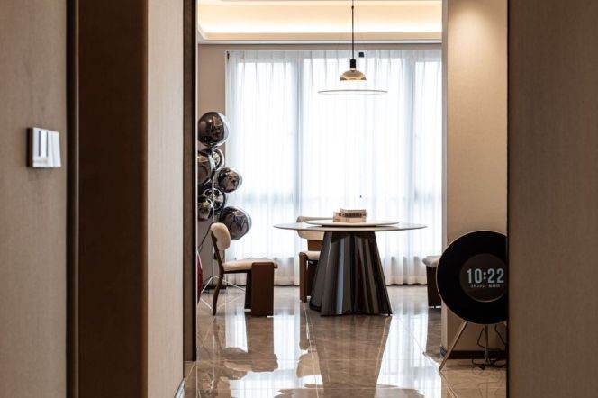 Xin Jie Road subway station, 281 square meters, large 4-bedroom, a new community built in 2026
