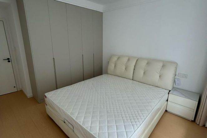 Lovely 2bedrooms elevator Apt+central AC near  Zhongshan Park