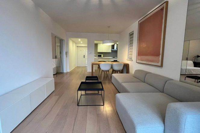 Nice 2br/2bt Flat in Oriental Paris