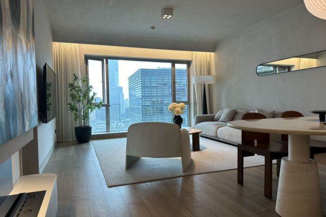 modern good quality 2brs floor heating wooden floor nice river view beside Huang pu river