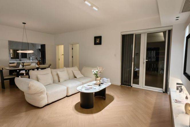 150sqm Good Value 3Beds Big Balcony@Xujiahui