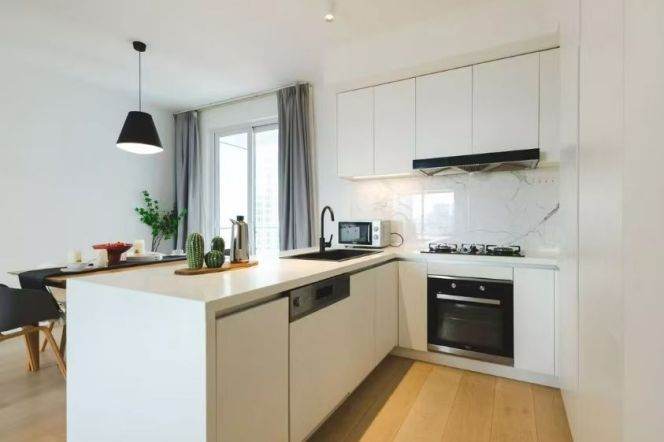 west Nanjing rd Taikoo hui 2BR Apartment | Jing'an 
