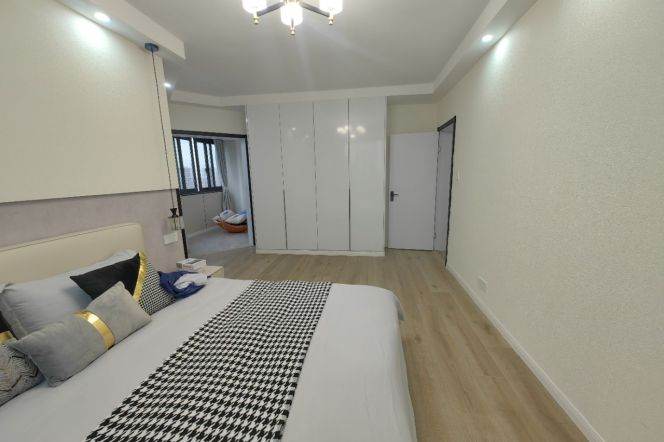Elevator 2BR-Yude Road - 3 minutes to Line 1/4 - Shanghai Indoor Stadium
