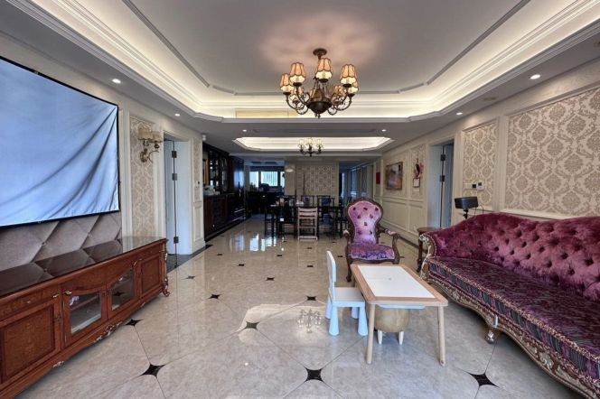 Gubei, upscale neighborhood, large 4-bedroom apartment, available for marriage residence rental