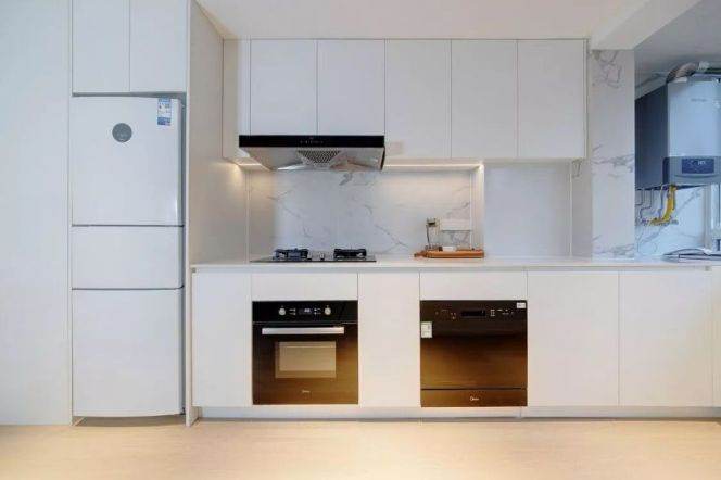 Modern decoration 3brs with floor heating in Gubei