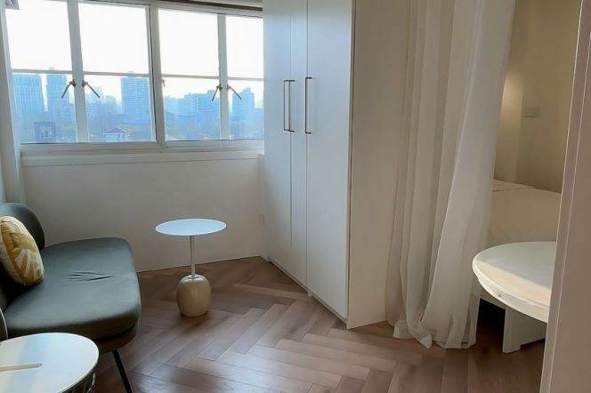 1 br near L1/L10/L12 /L7/L9  station +elevator