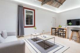 Cozy 1Br + Loft w. Dish washer@W. Nanjing Rd