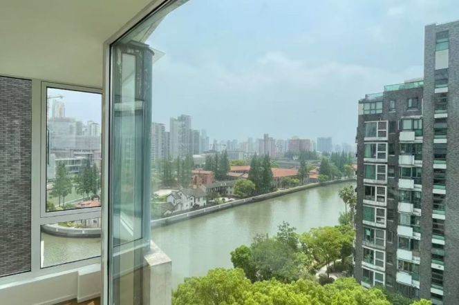 Modern decoration 3brs with floor heating an river view beside Su zhou river ,