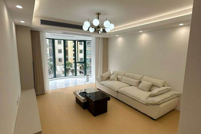 Elevator Spacious 2Br/2Lr/1Bt Close to L2/3/4 Zhongshan Park Station 