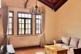 Unique 2br old house in Xuhui   Line 1/7/9 