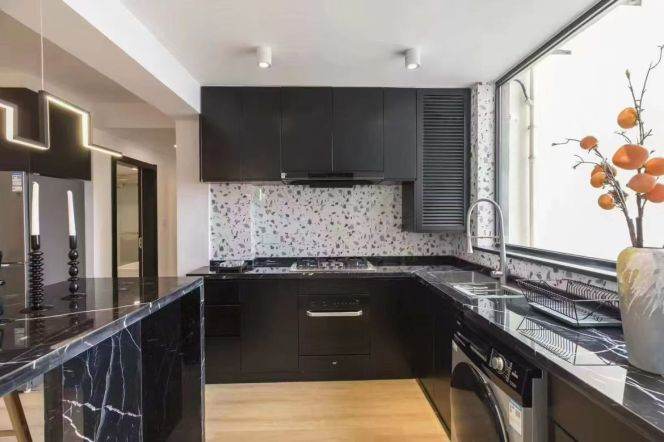 Modern 2+1brs/110sqm & heating/lift @Jiangsu Rd & Line 2/11/14