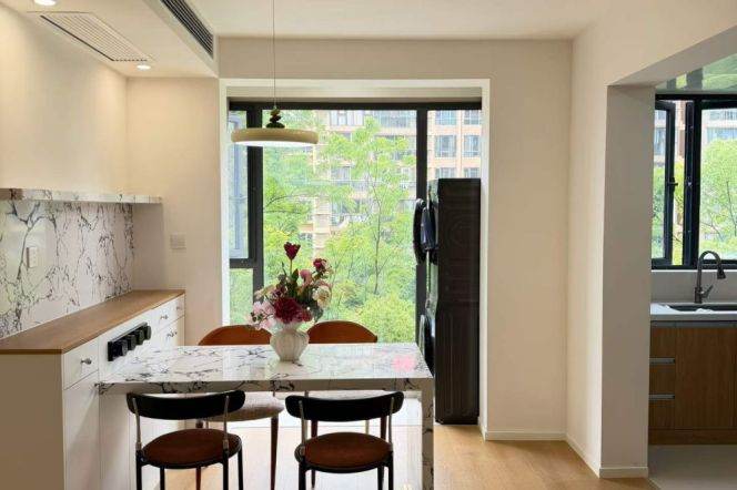  Stunning 3br apt @Minhang  Line 12 