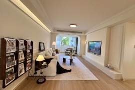 Moddern decoration 3brs with floor heating and balcony in Gubei 
