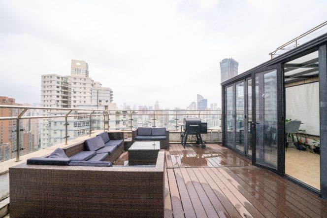 Elevator 1br- 80m2 Grand Terrace - 10 minutes to Line 2/12/13 - Nanjing West Road