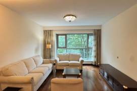 8 Park Avenue，Open the window and you'll see greenery. There are parking spaces available,L 7