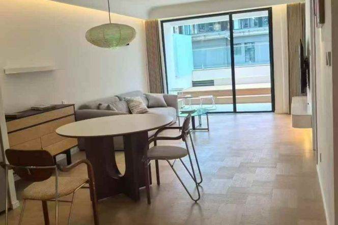 20k Modern 2Br 2Bathr with big terrace Nr Changshou rd.line7/13