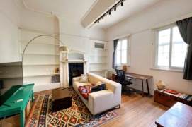 Character/Valuable 3.8M High Ceiling Historical Apt. 1BR 10.8K