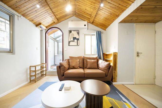 Cozy 1Brm At Kangping Rd Near Line 10/11 Jiaotong University