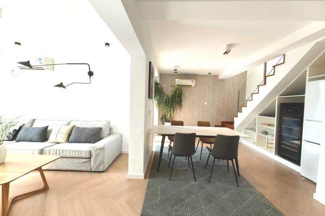 Spacious 2Brm With 100Sqm Terrace Near Line 10/11 Jiaotong University
