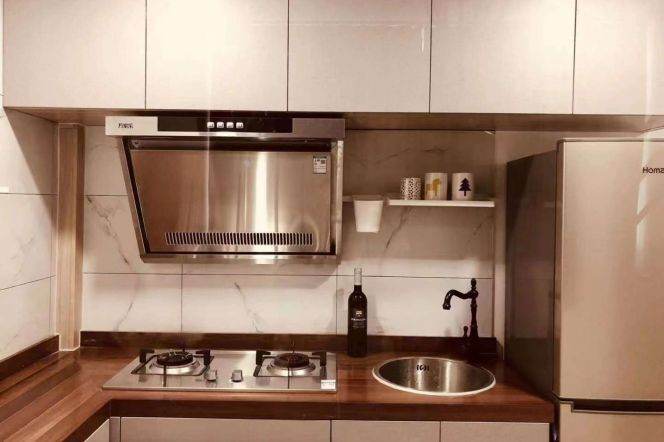 High ceiling 1Br/1Lr/1Bt apt nr South shanxi rd,M1/9/10/12