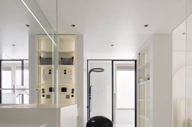West Nanjing Road，Capital Maoming Residence，Newly renovated, 275 sqm, 3-brs，L2-12-13