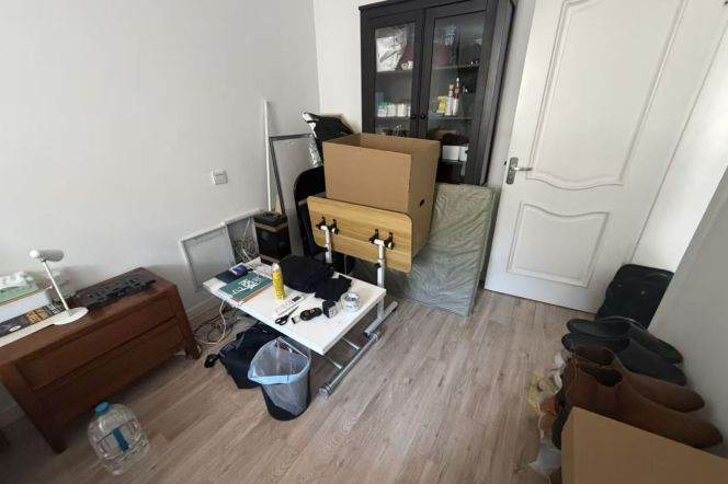 1 br near L10/L11 jiaotong uni station