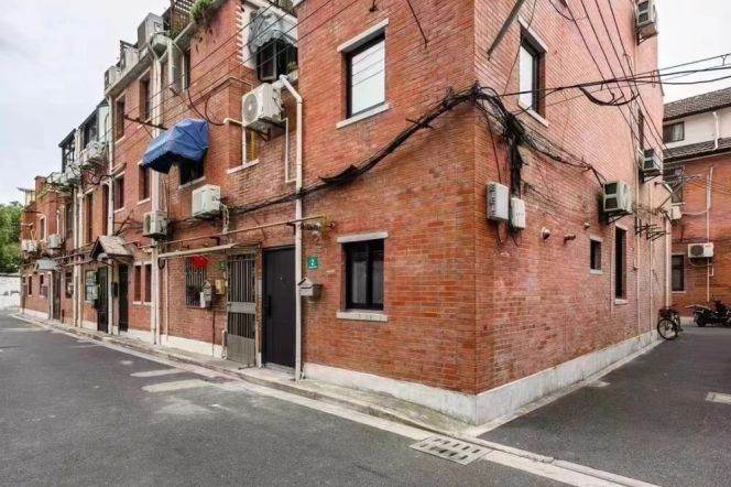 Nice whole lane house 3BR Wulumuqi Rd Jing’an temple 25k