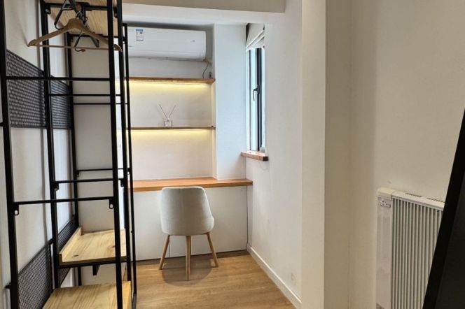Modern &Spacious 2BR +Balcony +Heating+ Elevator | Zhongshan Park Metro L2/3/4