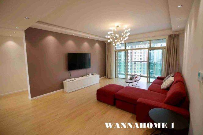 Spacious&Bright&Modern 3Bdrs 2Baths Apt+W Nanjing Rd CBD/Open Balcony/Great Compound