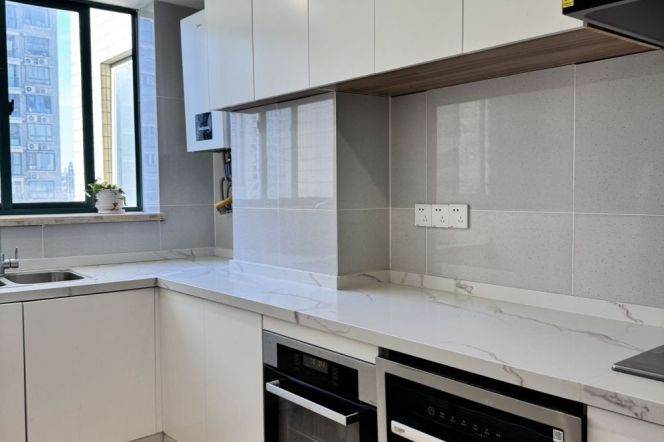 Highrise & Modern & Spacious 3Br-2bathr 135Sqm +scenic windows | Floor heating | Jiangsu rd Mt