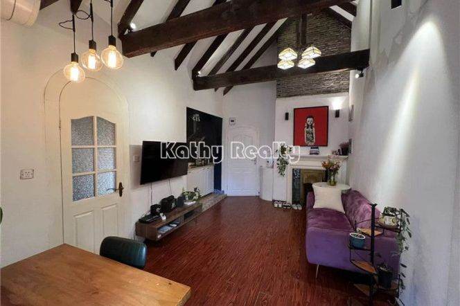 Spire Roof Lane house Oven Shanxi(s) Rd 7.6k