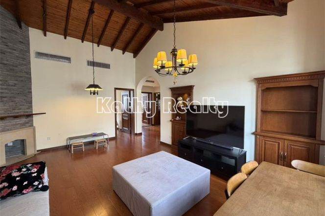 High ceiling 2BR APT Wall heating Jianguo rd 16.8k