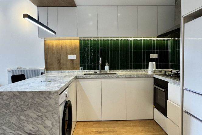 Modern &Spacious 2BR +Balcony +Heating+ Elevator | Zhongshan Park Metro L2/3/4