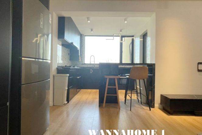 Spacious&Modern&Bright 2+1Bdrs 1Bath Apt+L2/11 Jiang Su Rd+Good View+Large Closet