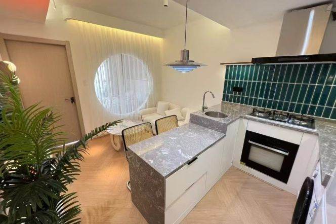 Jiangsu Rd 1BR/Central AC+Heating