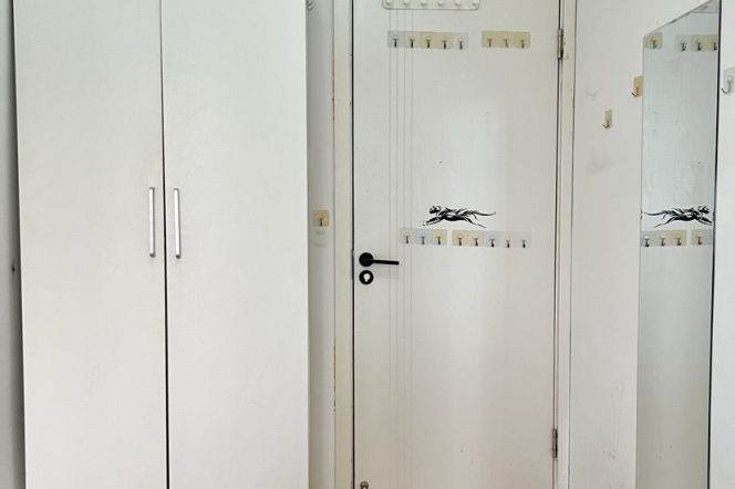 Nice room near West Nanjing rd, international roommates, close to ESSCA, long/short lease 