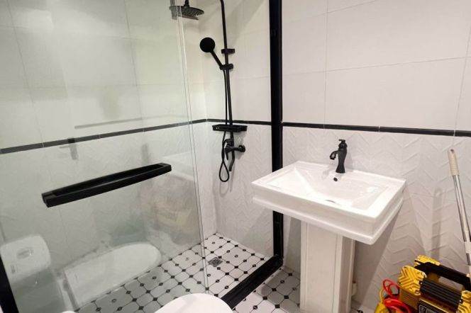Fresh 1br Nr jiangsu road M2/11