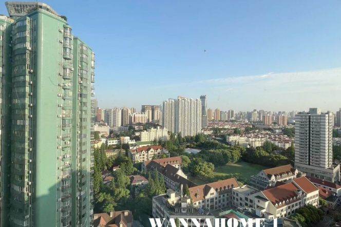 Spacious&Modern&Bright 2+1Bdrs 1Bath Apt+L2/11 Jiang Su Rd+Good View+Large Closet