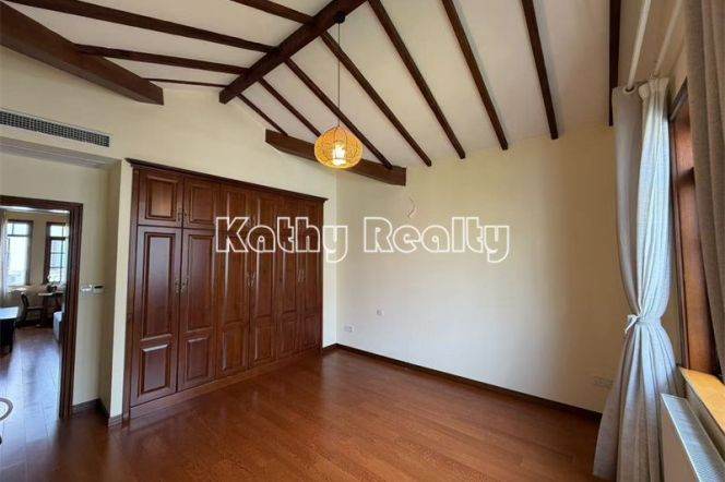 High ceiling 2BR APT Wall heating Jianguo rd 16.8k