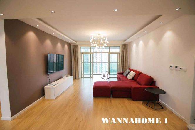 Spacious&Bright&Modern 3Bdrs 2Baths Apt+W Nanjing Rd CBD/Open Balcony/Great Compound