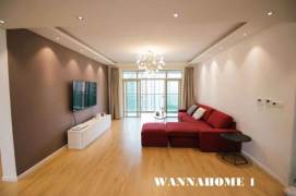 Spacious&Bright&Modern 3Bdrs 2Baths Apt+W Nanjing Rd CBD/Open Balcony/Great Compound