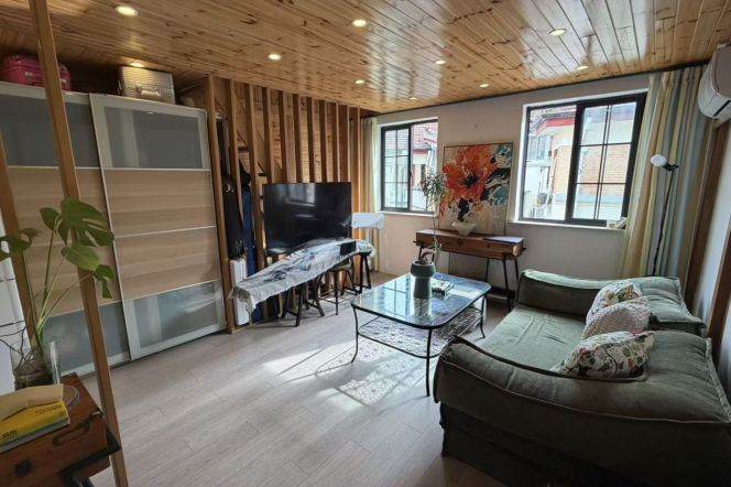 Bright Duplex 1BR APT Fuxing Rd IAPM 5.5k