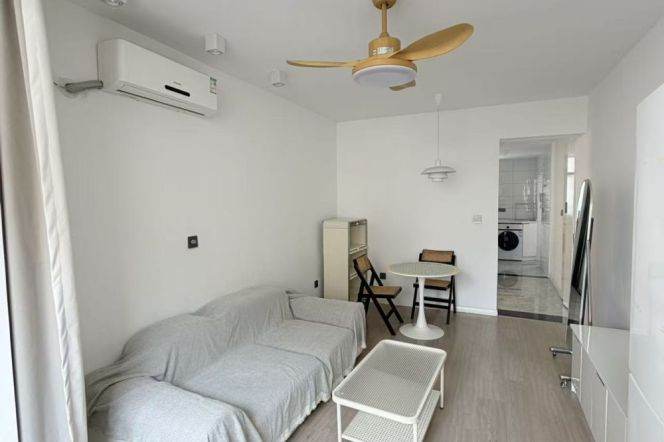 Hongqiao rd 1BR apartment