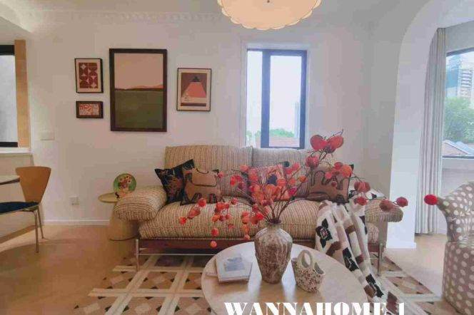 Spacious&Really Bright Elevator 1Bdr 1Bath Apt+L1/7 Chang Shu Rd+Large Balcony