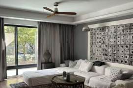  Spacious 4-Bedroom Apartment west Nanjing rd station 
